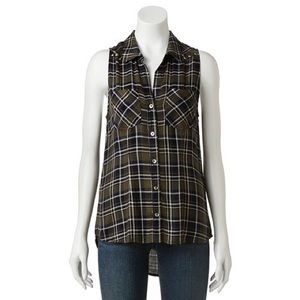 ✨Women's Rock&Republic Plaid Drop-Tail Hem Shirt✨